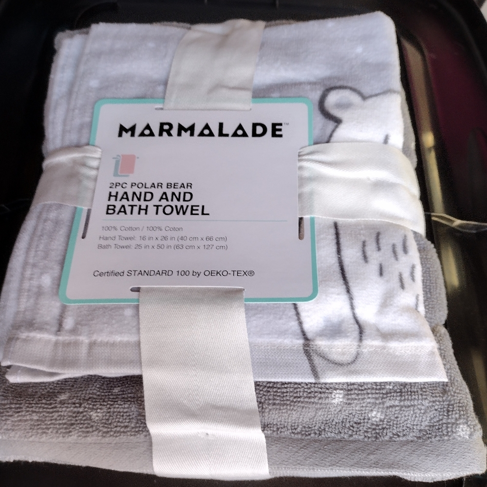 Marmalade Holiday Polar Bear 2 Piece Hand Towel & Bath Towel Set Gray